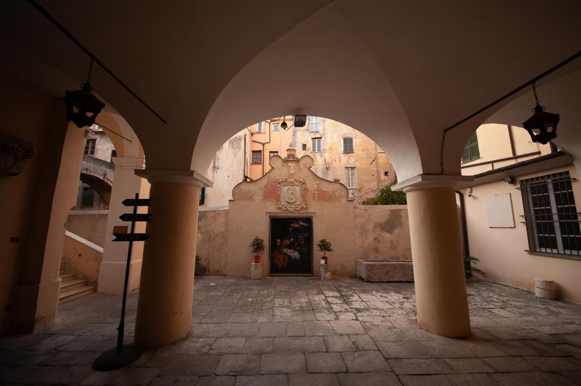 Le Torri Riviera Holiday Альбенга Экстерьер фото